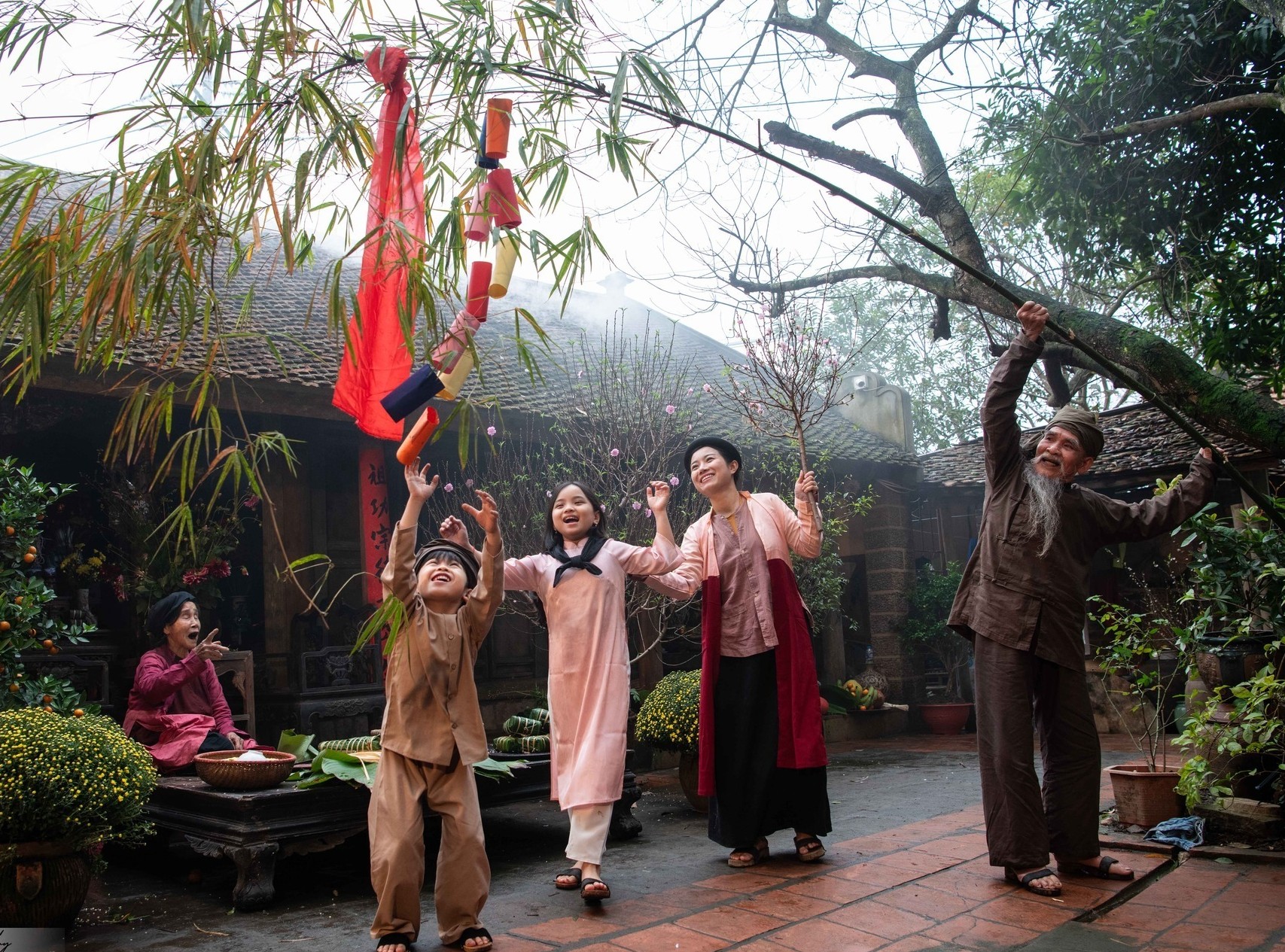 Promoting cultural identity in Europe: "Vietnamese Tet in me" contest