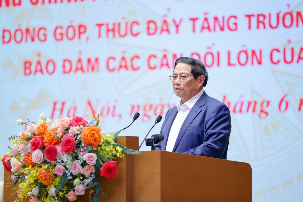 Vietnam eyes hiring foreign CEOs for state-owned enterprises: PM