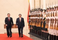 Chinese Premier chairs welcome ceremony for Vietnamese Prime Minister