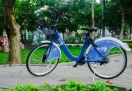 Hanoi to roll out public bike-sharing service in metropolitan districts