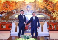 Hanoi, Caracas to set up twinning relations