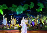 Vivid images from the Hanoi Lotus Festival 2024