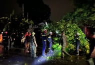 Hanoi: Rescue teams battling the rain to assist residents