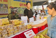   Hanoi links suburban consumers to Vietnamese products via local initiatives