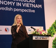 Sweden willing to share knowledge of low-carbon circular economy with Vietnam: Amb.