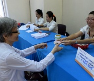 Vietnam parliament okays to raise retirement age 