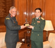 Vietnam, India advance defense ties