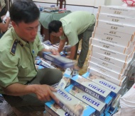 Rampant cigarette smuggling in Vietnam defyies law 