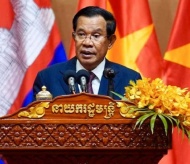 Cambodia PM calls on Vietnam to invest in rice processing