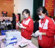 Blood donation campaign in Hanoi expects to receive 5,000 units