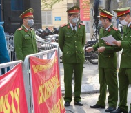 Life of people on Hanoi street under lockdown