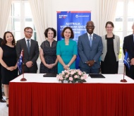 Australia, World Bank provide financial support to Vietnam amid Covid-19 impacts