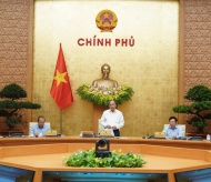 Vietnam economy shows positive signs in 7 months: PM