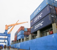 Vietnam records US$4-billion trade surplus in 30 days