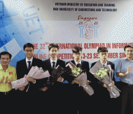 Hanoi student bags gold medal at Informatics Olympiad