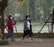 Hanoi enforces face mask wearing regulation in public places: Mayor