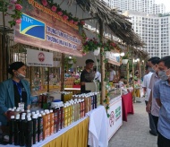 Vietnam Local Specialties Fair 2020 attracts locals