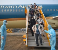 Vietnam starts new flight payment plan for returnees 