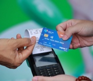 Vietnam banks speed up replacement of magnetic cards