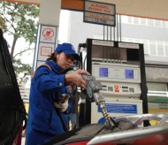 Vietnam petrol price increases for first time this year