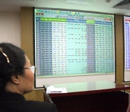 Vietnam stock market watchdog sets reference price for stocks switching to HNX