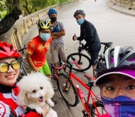 Cycling around West Lake, a healthy trend in Hanoi