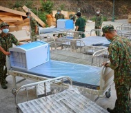 Second makeshift hospital built in Bac Giang amid coronavirus surge