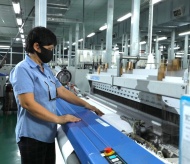 Vietnamese textile enterprises struggle to fulfill export orders