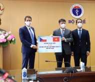 Czech donates Vietnam 250,000 vaccine doses 