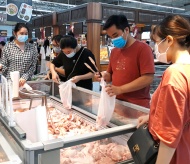 Hanoi requests grocery retailers to ensure compliance with disease prevention 