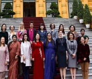 Female foreign diplomats expected to promote Vietnam's integration