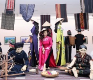 “Vietnam-Philippines: Colour of Culture” exhibition opens