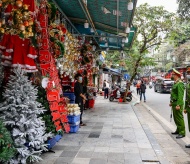 Hanoi bans traffic and gatherings around Hoan Kiem Lake and St’ Joseph Cathedral on Christmas