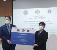 Vietnam receives more US’s ultra-low freezers for vaccine storage