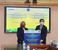 USAID, UNICEF provide US$1 million Covid-19 supplies to Vietnam