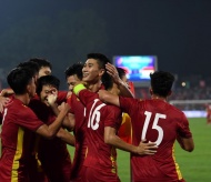 Vietnam footballers make good start at SEA Games 31