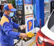 Petrol prices in Vietnam rise for six consecutive times in two months 