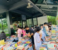 Hanoi Book Fair 2022 reopens after two years 