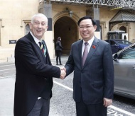 Vietnam, UK seek closer relations