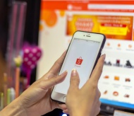 Vietnam leads in annual number of online purchases in Southeast Asia 