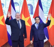 Cuban Prime Minister arrives in Vietnam, first visit outside Latin America