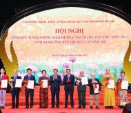 Hanoi honors 10 outstanding citizens