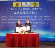 Agreement inked to boost electronics manufacturing in Hanoi