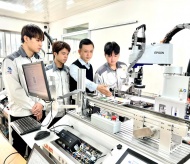 Vietnam's universities expand semiconductor programs 