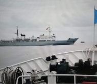 Vietnam strongly demands China to stop illegal survey vessel