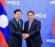 Vietnam pledges to help Laos address challenges: Prime Minister