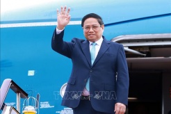 Prime Minister leaves Hanoi for regional events in China