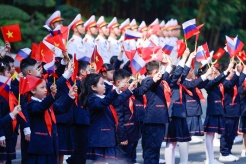 Russia Prime Minister arrives in Hanoi, being Vietnam’s first guest in 2025