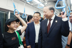 Party chief experiences Ho Chi Minh City’s first metro line 