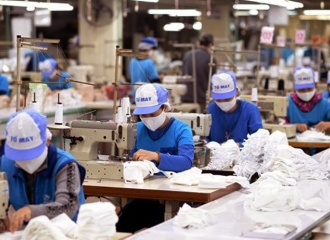 Vietnam leapfrogs Bangladesh as world second-largest clothing exporter